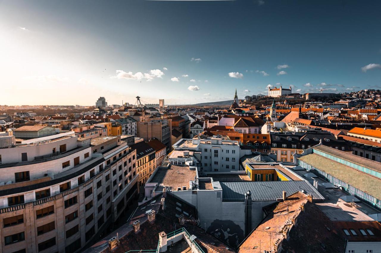 Top Floor Manderla Братислава Экстерьер фото